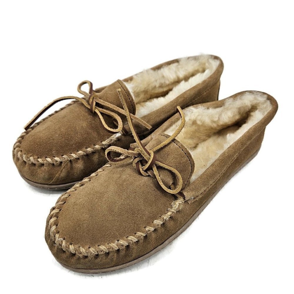 New Minnetonka Sheepskin Hardsole Moccasins Womens 9 Golden Tan Slippers 3341